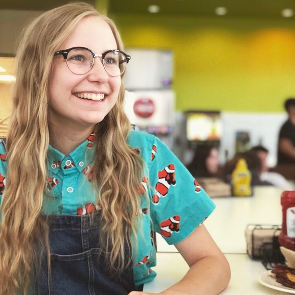 Meet your Posher, Haley - Picture 7 of 15